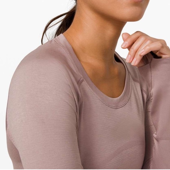 lululemon athletica Tops - LULULEMON SWIFTLY TECH 2.0 - SIZE 4 EUC